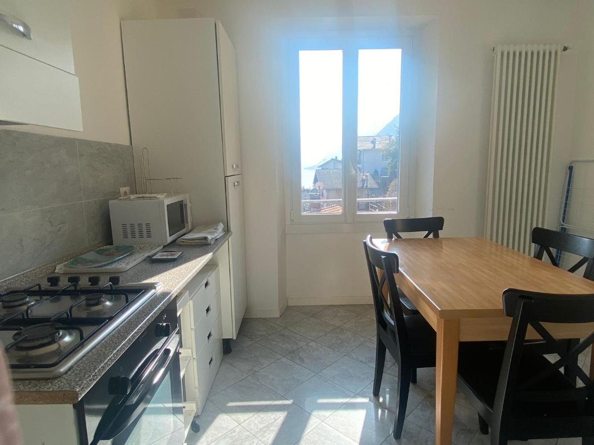 ארגגנו The Family - Apartments In Villa With Lake View מראה חיצוני תמונה