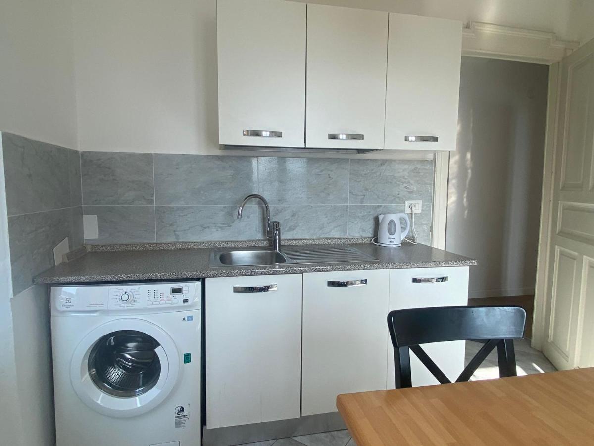 ארגגנו The Family - Apartments In Villa With Lake View מראה חיצוני תמונה